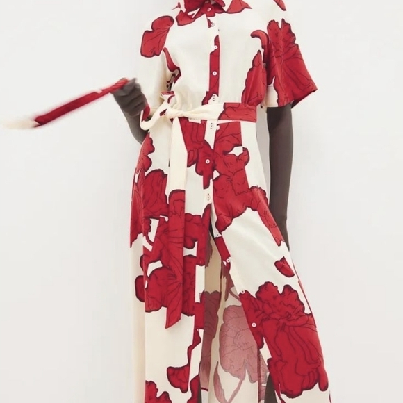 H&M Dresses & Skirts - H&M Red and White Floral Dress